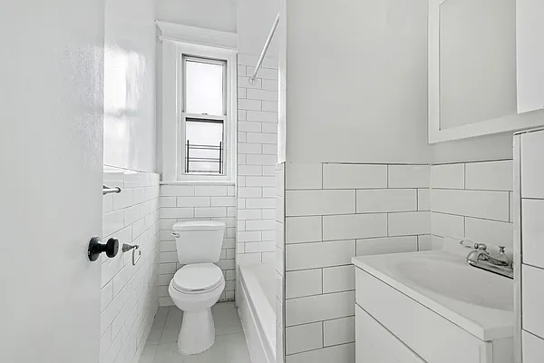 Rented by Compass | media 7