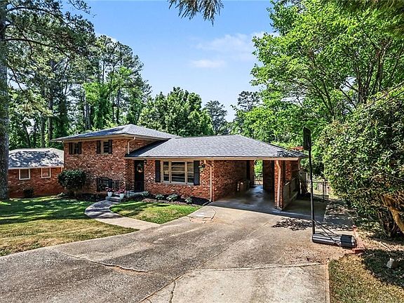 3rd image of 2257 Colleen Ct