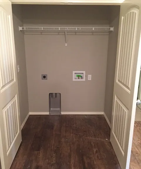 3102 Amberwood Ave #1 — Photo 9