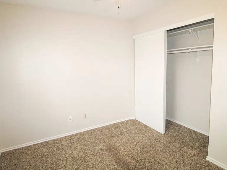 945 Schertz Pkwy #4 — Photo 18