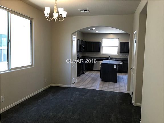 4th image of 50 Navy Strauss St
