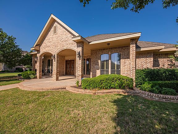 2nd image of 2017 Brentwood Dr