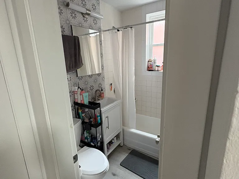 45 Westland Ave #18A — Photo 5