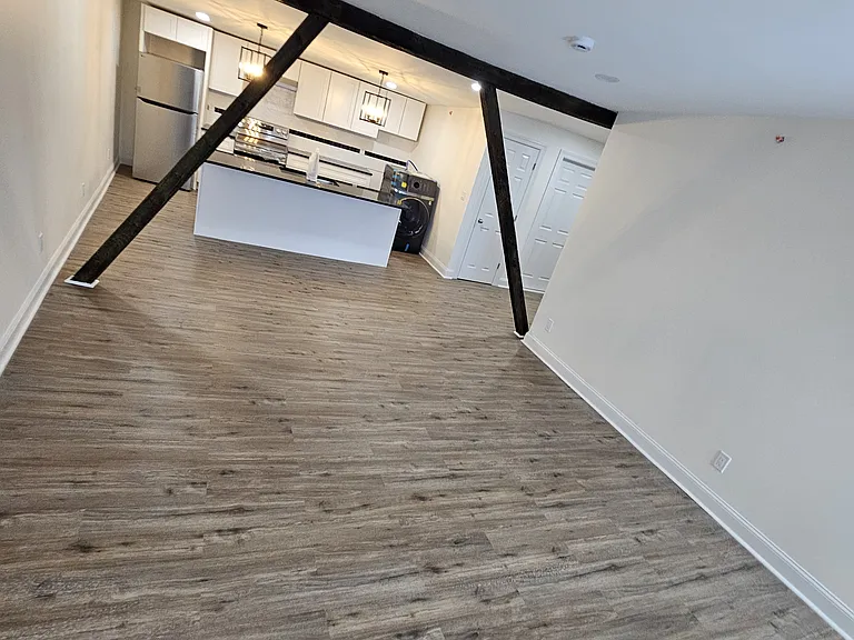 406 Main St #2 — Photo 20