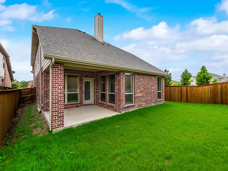 15901 Crosslake Ct — Photo 36