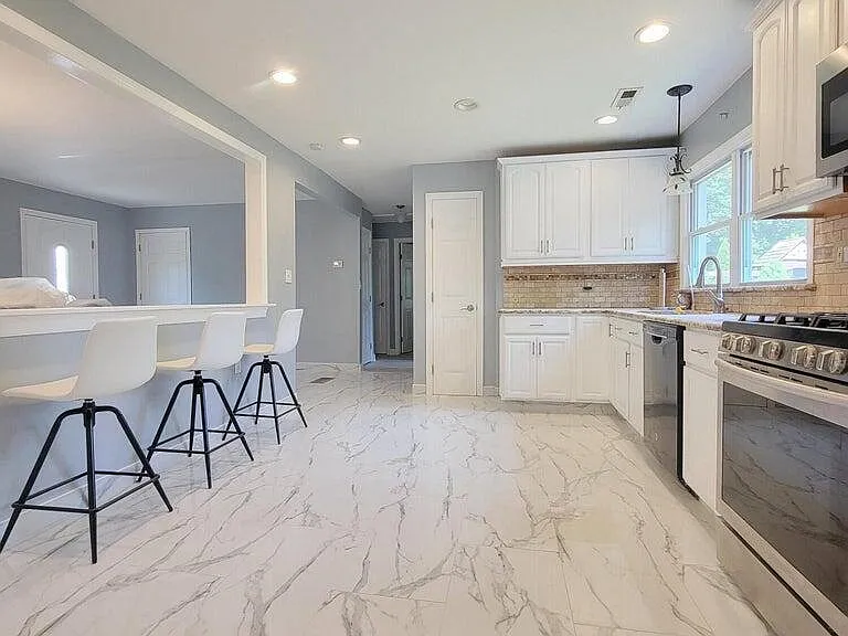 1 Half Robin Dr — Photo 3