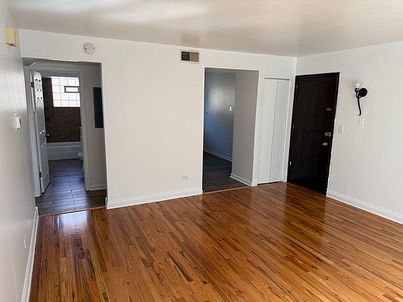 5th image of 9837 Lawrence Ct #2N