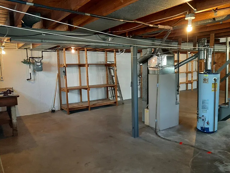 10205 Dandridge Dr — Photo 23