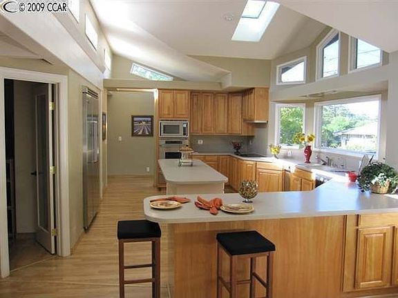 2nd image of 73 Terra Bella Dr