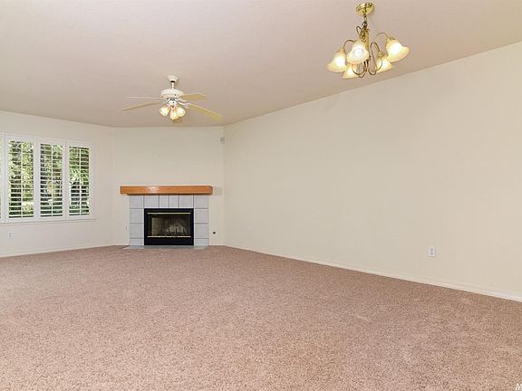 2nd image of 7343 Hamden Pl Unit 203