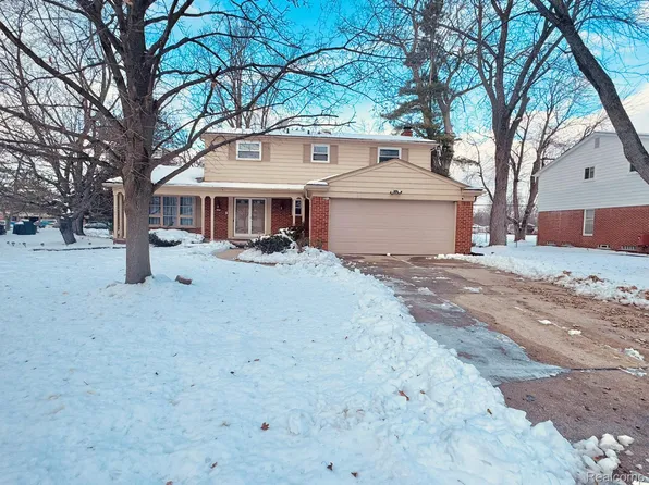 21670 Virginia St, Southfield, MI 48076
