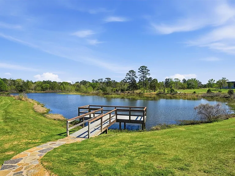 1338 Lakeside Creek Rd — Photo 35