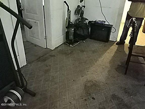 4th image of 1251 W 31st St