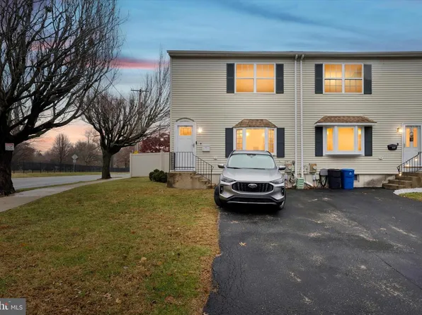 8319 Woolston Ave, Philadelphia, PA 19150