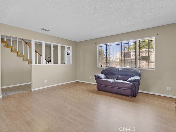 5th image of 14637 Sequoia Ave