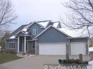 1515 Woodlawn Cir, Waconia, MN 55387