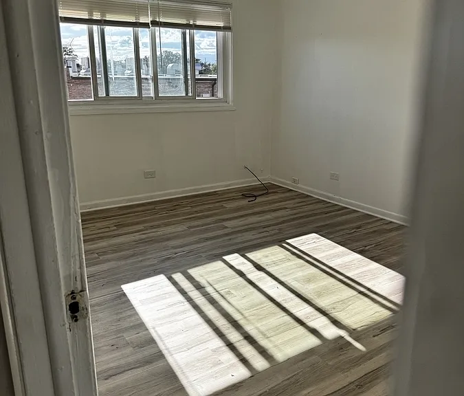 504 Roberts Dr #2D — Photo 3