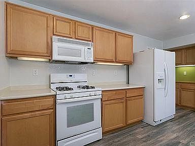 2nd image of 94101 Newbridge Dr