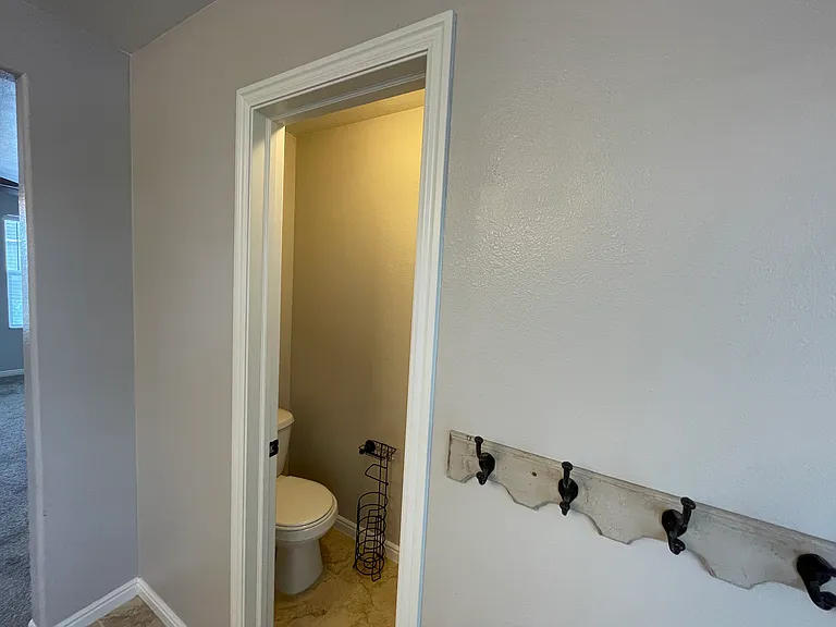435 W Regatta Ln — Photo 20
