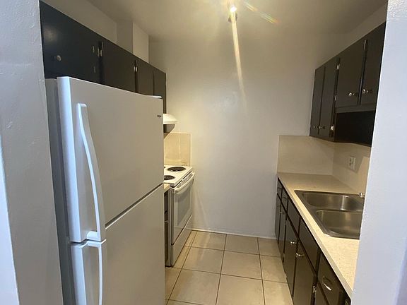 5th image of 671 NE 32nd St #1
