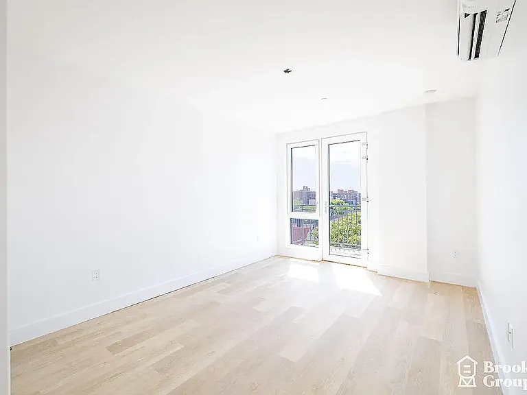 3308 Glenwood Rd #4 — Photo 7