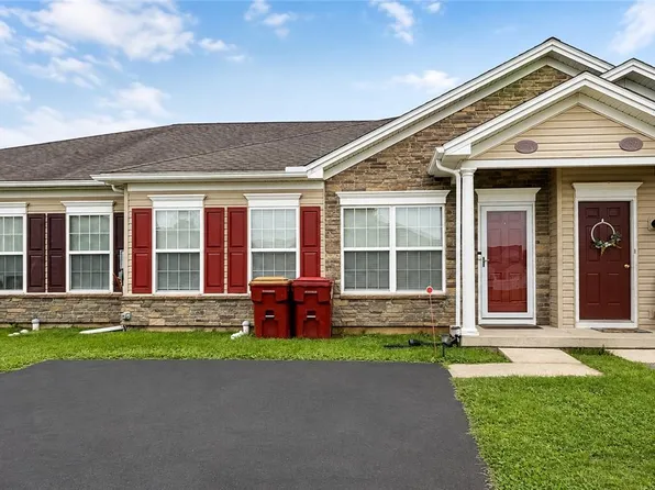 226 Huntington Ln, Easton, PA 18040