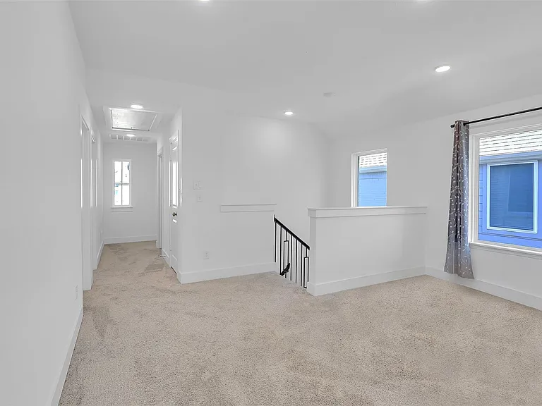 1220 Lady Mantle Way — Photo 20