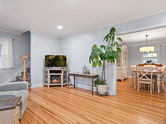 4th image of 51 Marvin Street