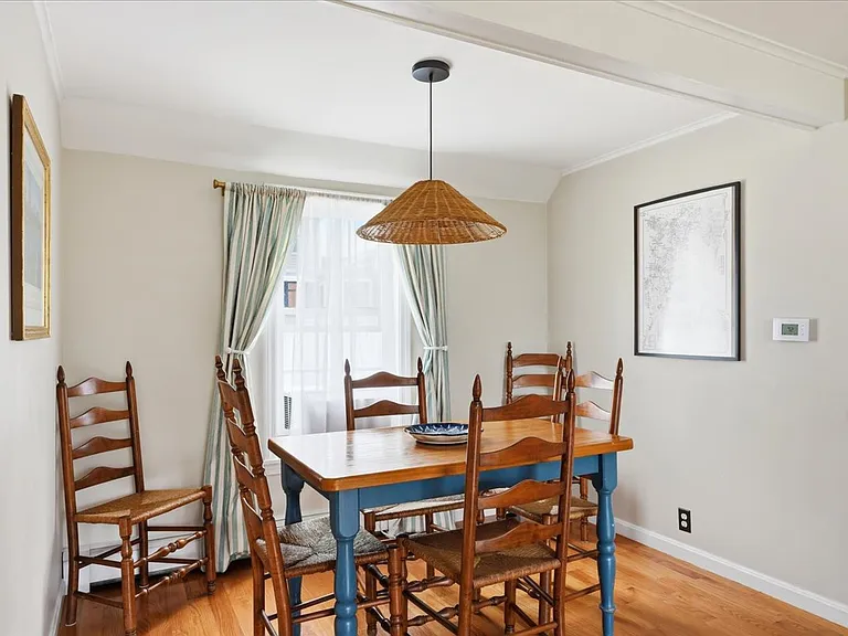 23 Morton Pl — Photo 7