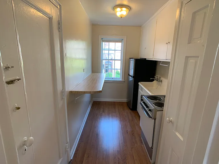 2848 Thornhill Rd — Photo 7