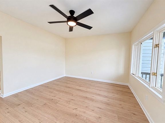 5th image of 2535 8th Ave