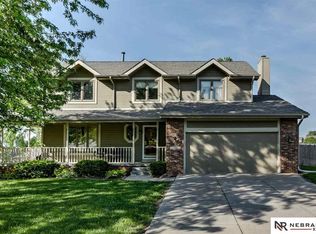 15203 Ohio St, Omaha, NE 68116