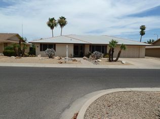 10424 W Wheatridge Dr, Sun City, AZ 85373