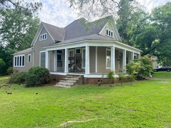 405 W Calhoun St, Magnolia, AR 71753