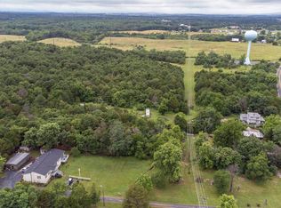 1902 Fairfax Pike, White Post, VA 22663