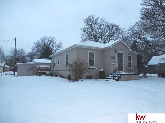 3rd image of 1505 E 1st St