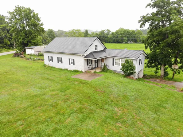 63 Augusta Dr, Cynthiana, KY 41031