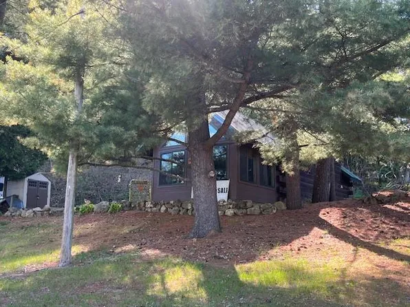 2335 Andy Mountain Lane, Harpers Ferry, IA 52146