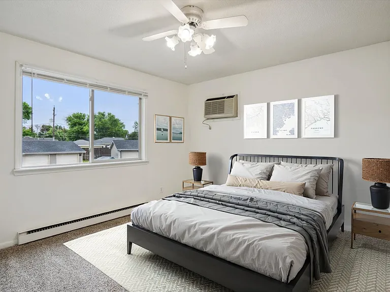 Two Bedroom B - 2 Bed / 1 Bath - 1,000 Sq.Ft.