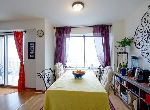 5th image of 6933 N Kedzie Ave APT 1108