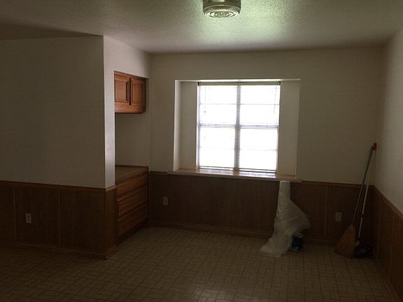 3rd image of 511 Oyster Creek Dr