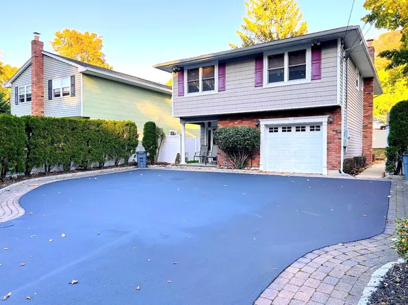 (undisclosed Address), Northport, NY 11768