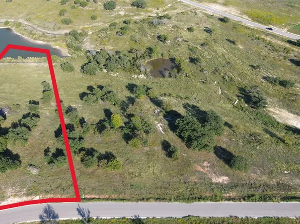 723 Rc Luker Ct, Granbury, TX 76048