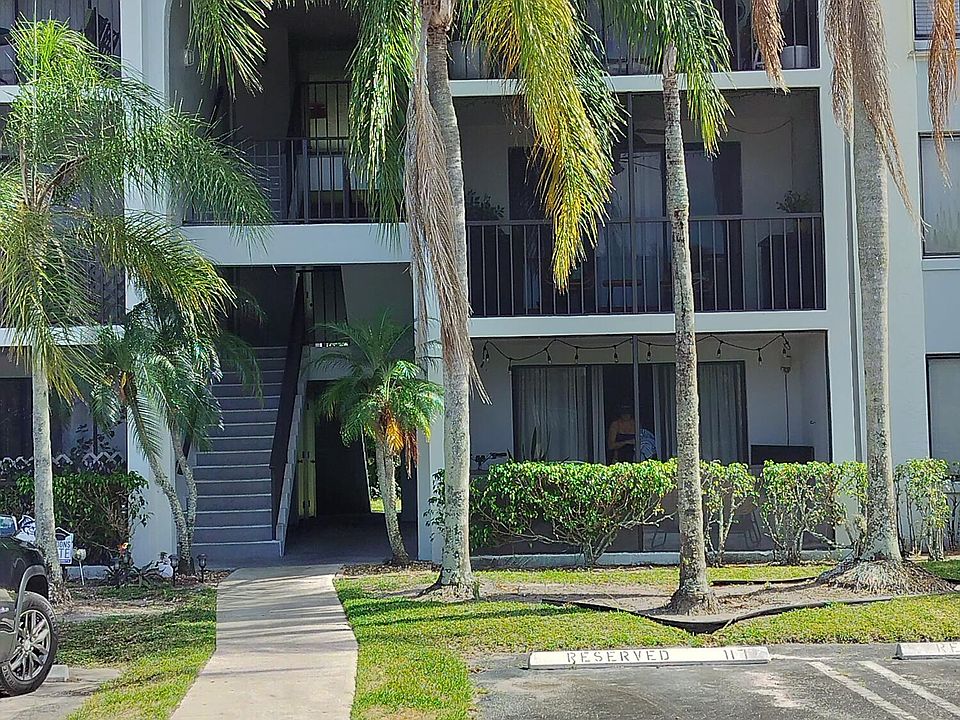 1st image of 1007 Green Pine Blvd.