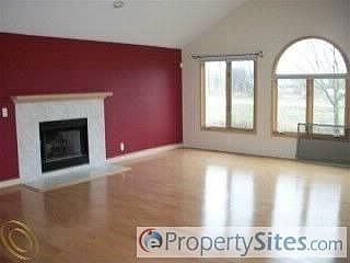 3rd image of 39092 Rivercrest Ave