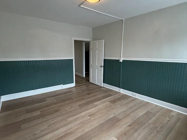 105 E Main St #2 — Photo 19