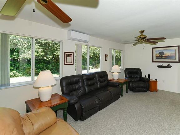 5th image of 7192 W Country Club Dr N