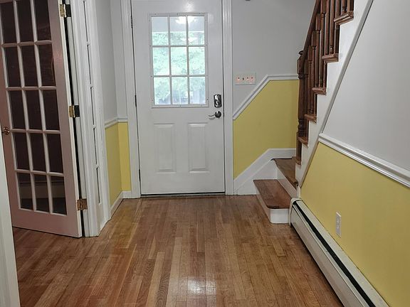 3rd image of 26A Sedgewick Ln