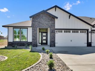 1109 N Country Club Dr APT 29, Deer Park, WA 99006