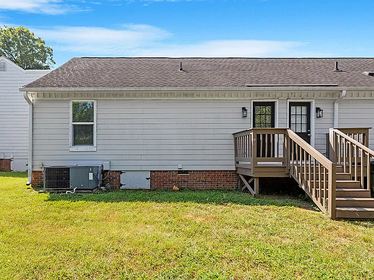 4720 Hoyle Dr Raleigh NC — Photo 9